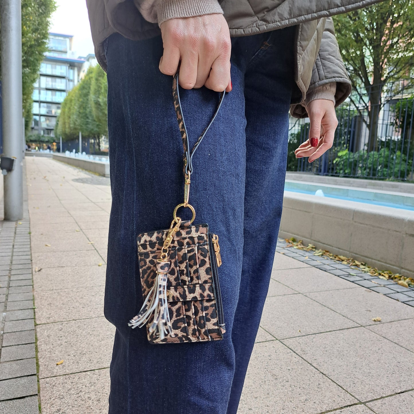 20241112_142742 Leopard Print Card Holder Wristlet
