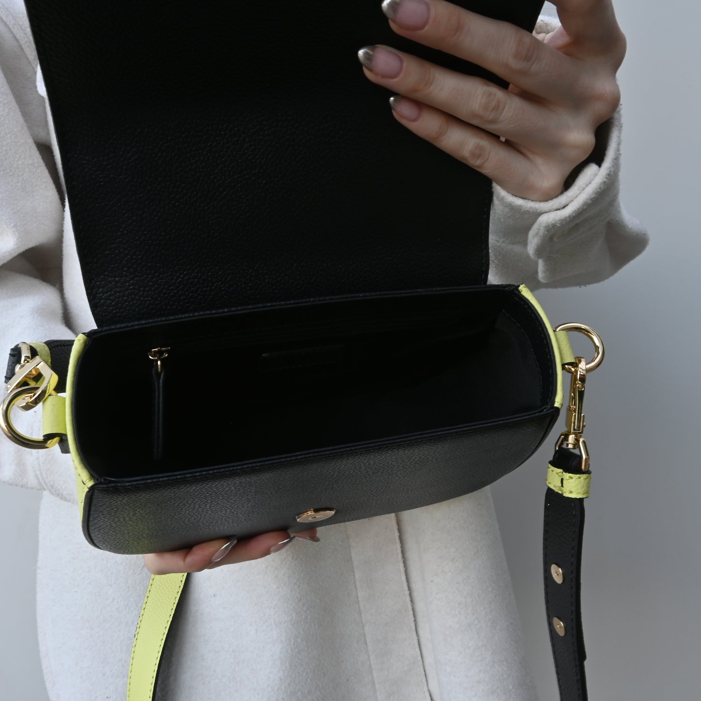 Dahlia Saddle Bag Neon Yellow DSC_4916