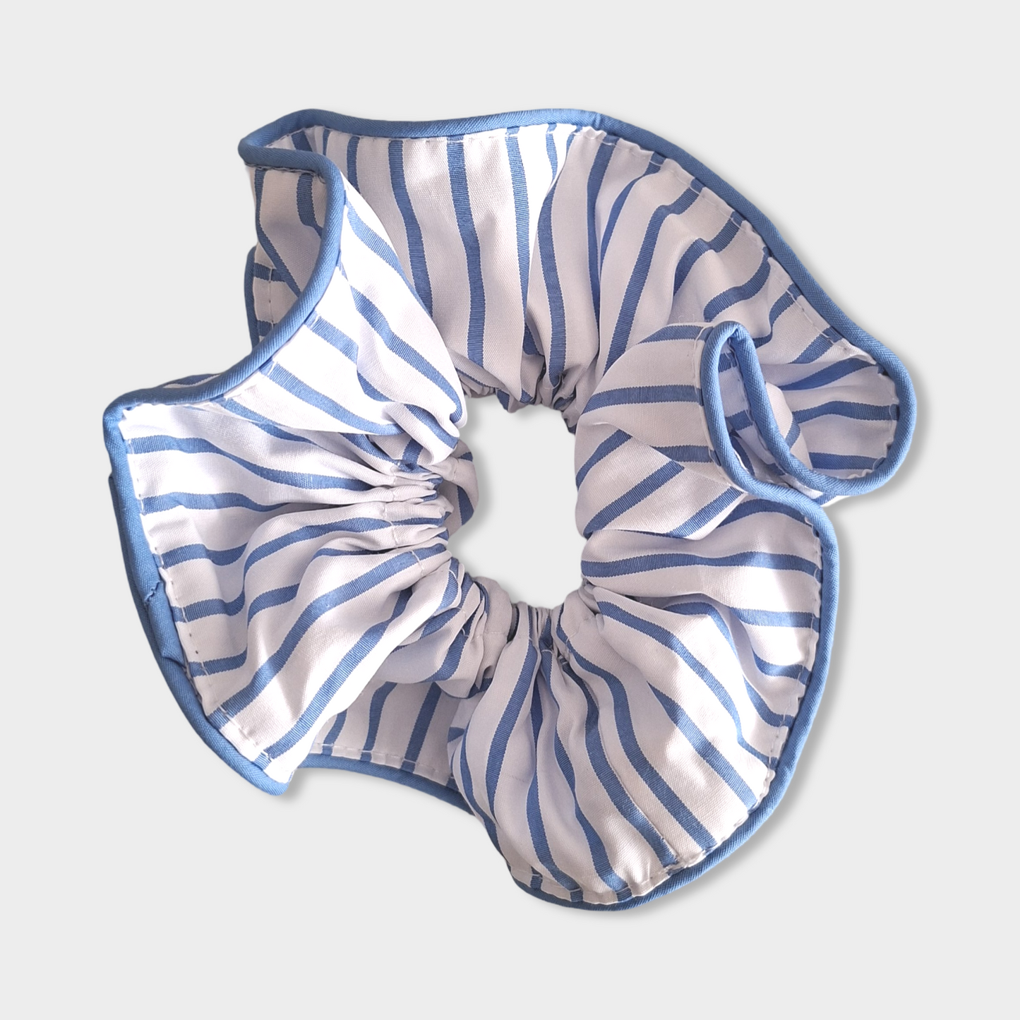 ducksessory_blue_white_stripes_scrunchie