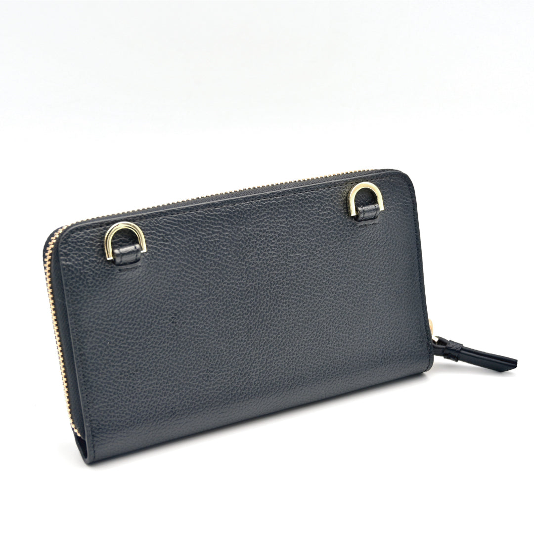 Cara Black Back