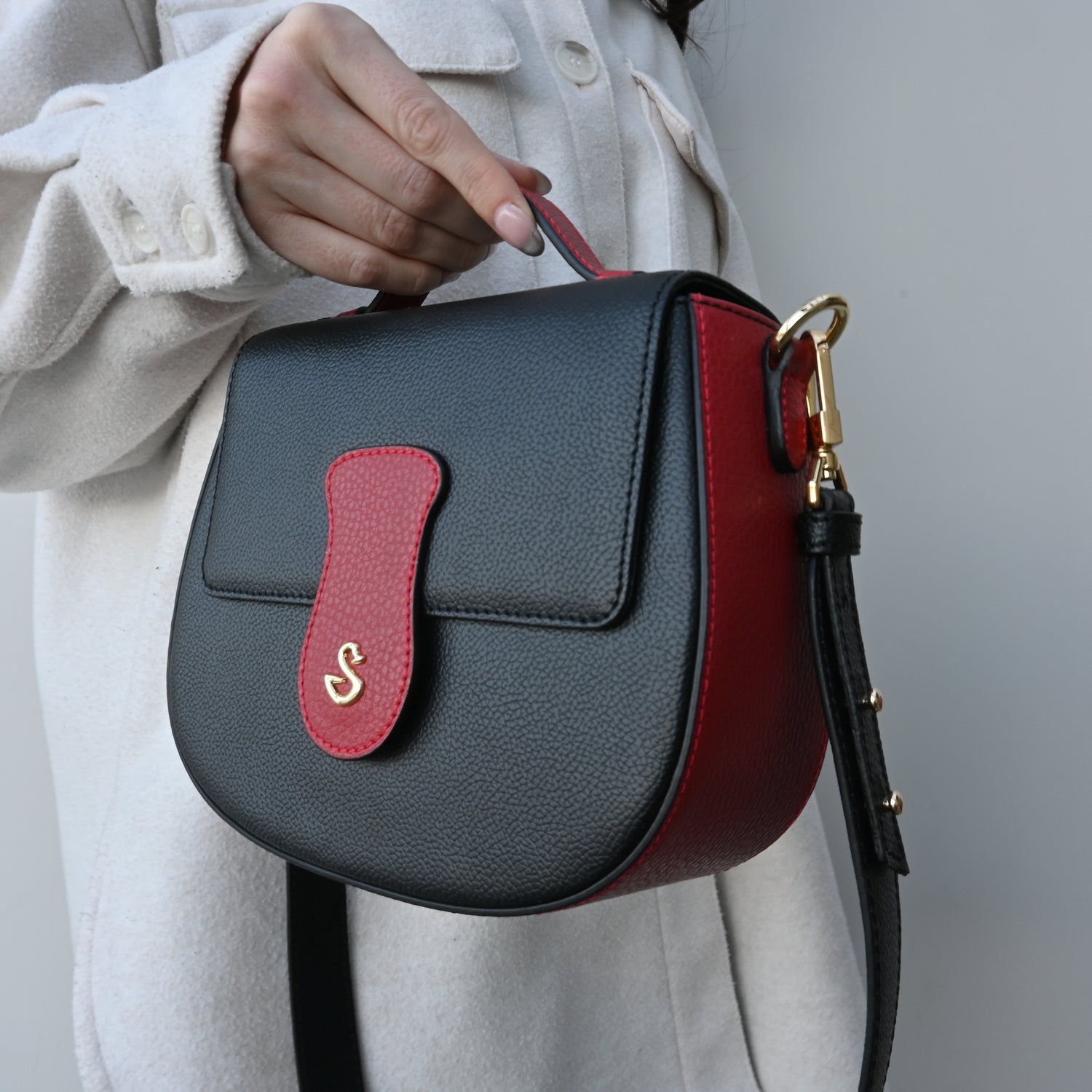 Ducksessory_Dahlia_Saddle_Bag_Red_1